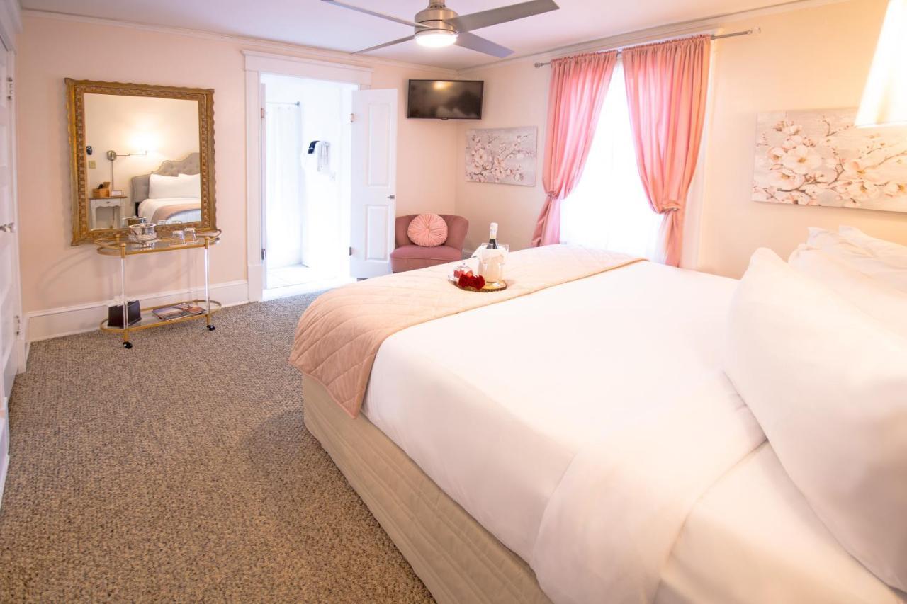 Inn On Charlotte Сент Августин Екстериор снимка